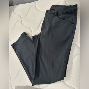 Men’s lululemon size 33 pants